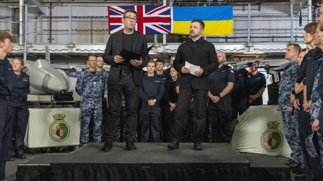 
                    Londres partilha tecnologia com Kyiv para contornar defesas aéreas russas
                