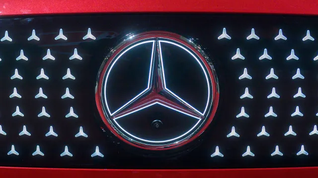 Lucro da Mercedes-Benz quebra 26% e estas sÃ£o as razÃµes