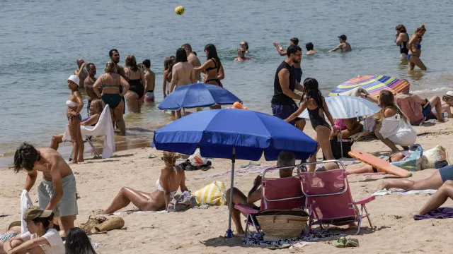 
                    Temperaturas próximas dos 38ºC e avisos. IPMA admite nova onda de calor
                