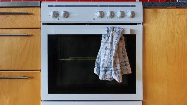 Mau cheiro e manchas difÃceis? Como lavar os panos da cozinha