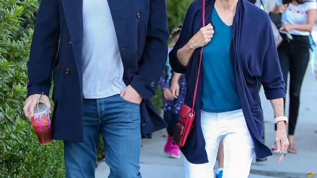 Revelada causa da morte da mÃ£e de Ben Affleck. Chris tinha 83 anos