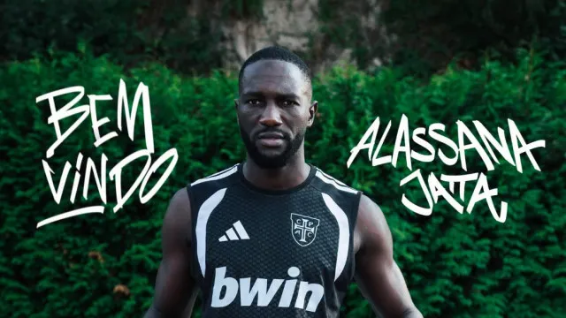 
                    Oficial: Casa Pia anuncia gambiano Alassana Jatta 
                