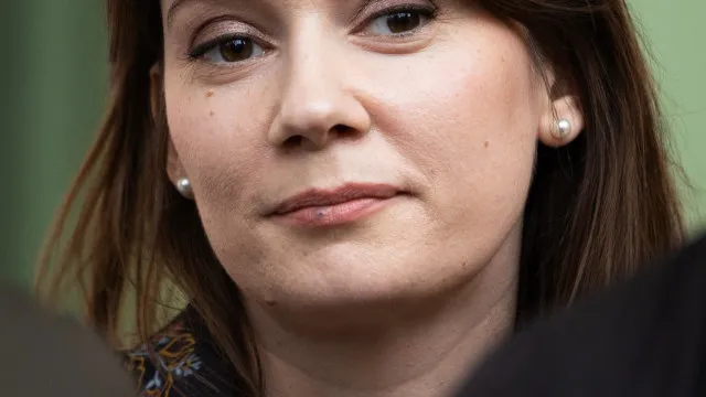 Jornalista russa apresenta recurso contra ordem de expulsÃ£o de FranÃ§a