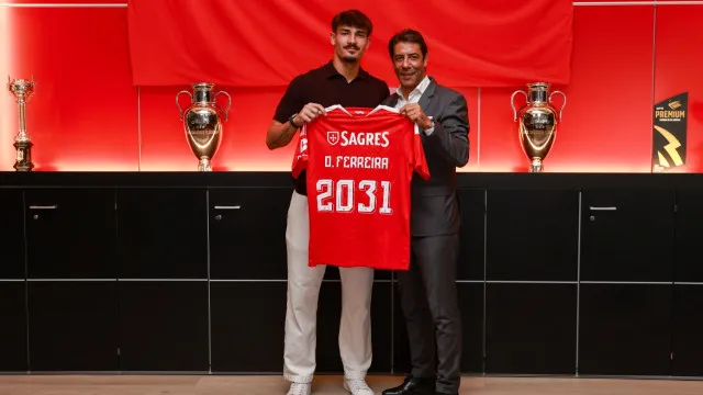 Oficial: Rui Costa renova contrato com pérola do Benfica para a baliza