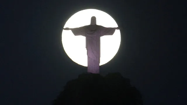 "Lua do Veado" deslumbrou e encantou. Veja as imagens da Lua Cheia