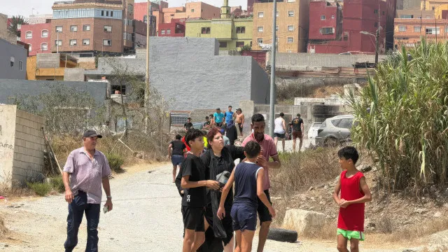 UE diz acompanhar "de perto" crise em Ceuta e oferece apoio a Madrid