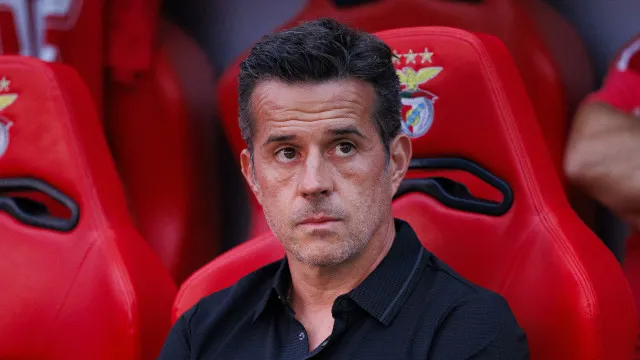 
                    Após António Silva, também Pavlidis sai do Benfica? O que diz Marco Silva
                