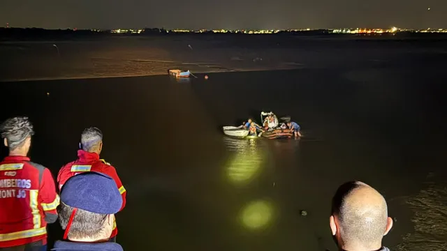 
                    Quatro idosos resgatados após embarcação encalhar no Montijo
                