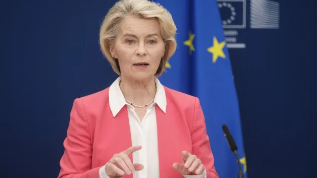 
                    Von der Leyen diz que imagens vindas de Ceuta são 