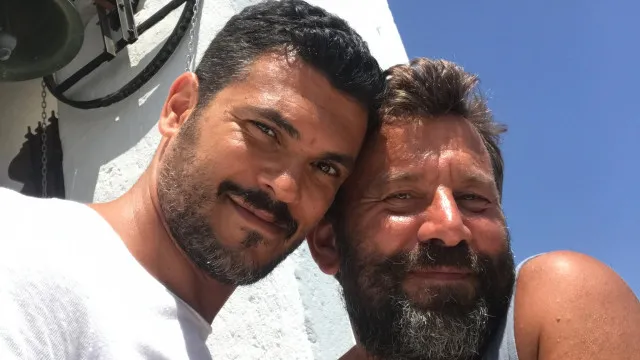 
                    Estilista Nuno Baltazar emociona ao falar do namorado que morreu
                