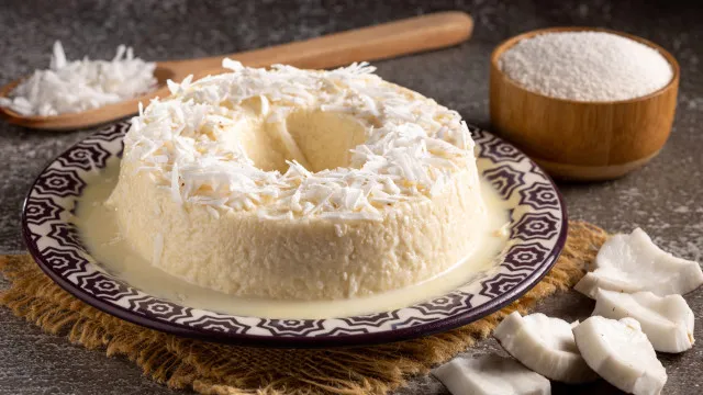 
                    Bolo de tapioca e coco que nem precisa de ir ao forno
                
