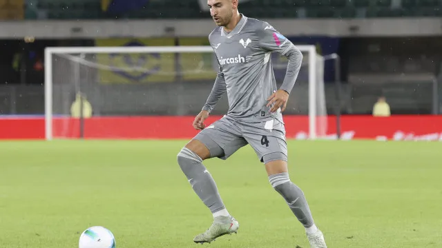 Oficial: Yellu Santiago reforÃ§a MarÃtimo por emprÃ©stimo do Hellas Verona