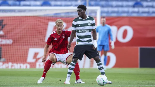 Issa que Ã© bom. Doumbia volta a brilhar e Sporting bate Nottingham Forest