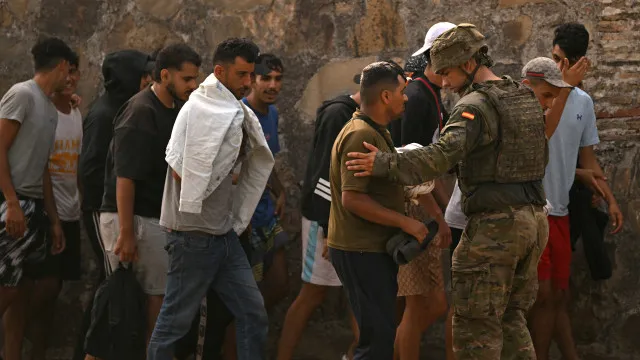 
                    Desinformação invade redes sociais durante crise migratória em Ceuta
                