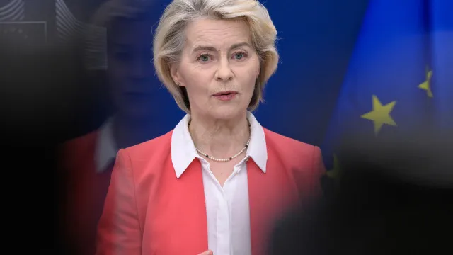 
                    Ceuta? Von der Leyen defende reforço do sistema de controlo de fronteiras
                