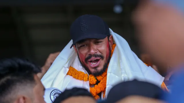 
                    Morreu Nirmal Purja, recordista desaparecido após avalanche no Paquistão
                