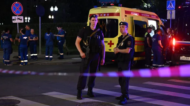
                    Moscovo alvo de ataque com mais de 300 drones. Pelo menos 2 mortos
                