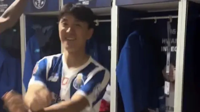 
                    Hwang Inbeom já dá espetáculo no FC Porto a dançar... Gangnam Style
                