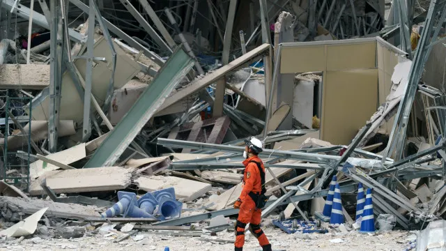 
                    Sobe para 38 o número de mortos no sismo que atingiu o Japão
                