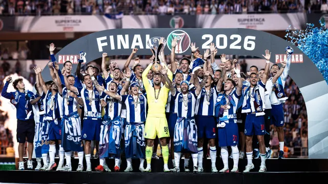 
                    FC Porto provoca Benfica: 