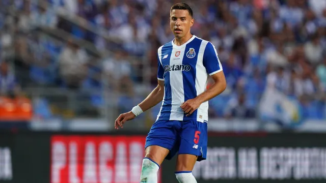 
                    Bednarek deve falhar 1.ª jornada da I Liga após ser confirmada a lesão
                