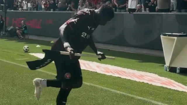 Franculino DjÃº marcou um grande golo e festejou de forma... caricata