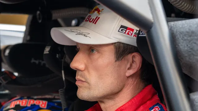 
                    Ogier sofre aparatoso acidente no Rali da Finlândia: 