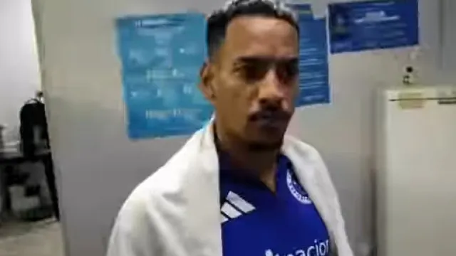 Ex-Sporting foi abordado por adeptos na sala antidoping e reaÃ§Ã£o Ã© viral