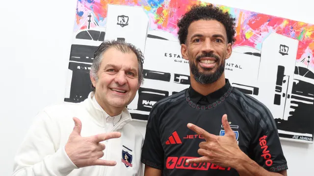 Agora, Ã© oficial: Vozinha assina pelo Colo-Colo