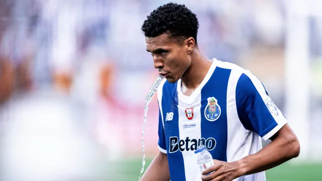 Alberto Costa amplia 'dores de cabeÃ§a' de Farioli para o Alverca-FC Porto