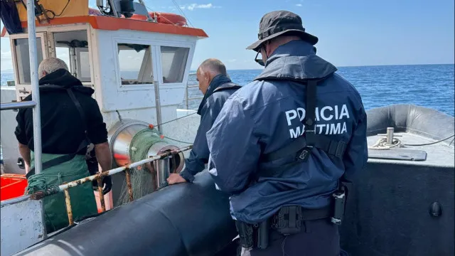 
                    Polícia Marítima fiscaliza prática de pesca profissional em Setúbal
                