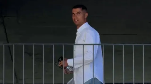 
                    Cristiano Ronaldo reencontra colegas do Al Nassr e pormenor salta à vista
                