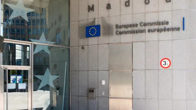 
                    PIB da UE cresceu 1,5% para 18,8 biliões de euros em 2025 
                