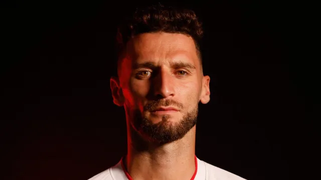 Oficial: Central portuguÃªs Domingos Duarte assina pelo SÃ£o Paulo