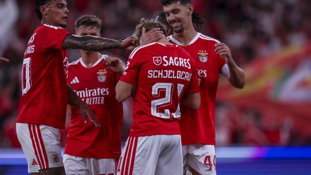 'Tareia' na Luz deixa Benfica de coração cheio e às portas do apuramento