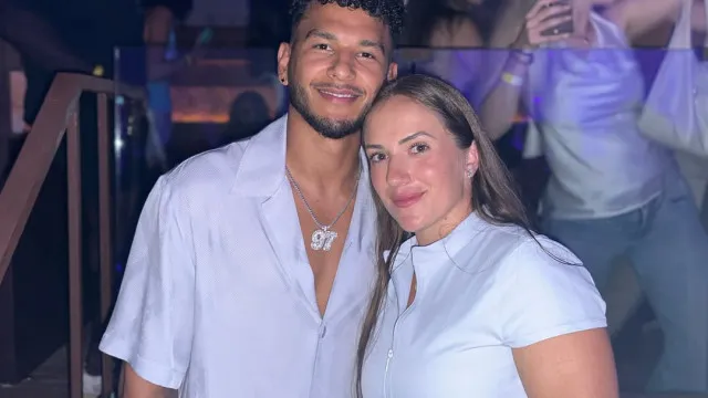 
                    Mulher de Luis Suárez defende o jogador após polémica: 