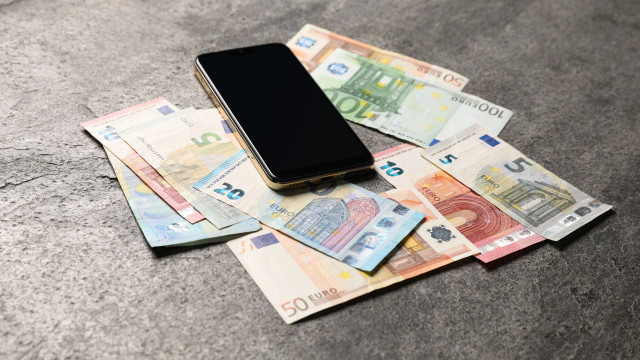 Corrida aos certificados leva subscrições na app dos CTT a novo recorde