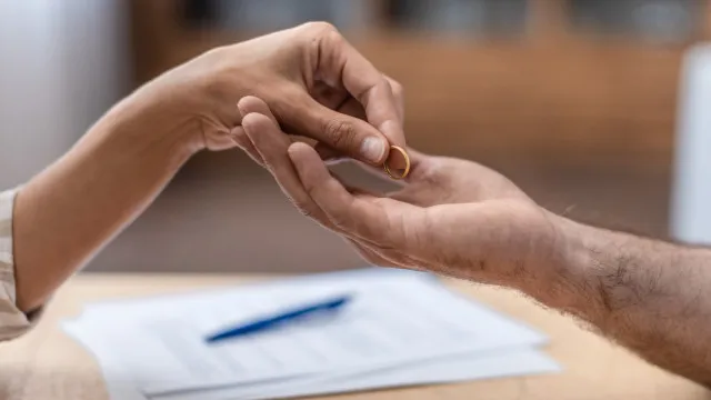 
                    Relação condena homem a pagar 45 mil€ por trabalho doméstico de ex-mulher
                