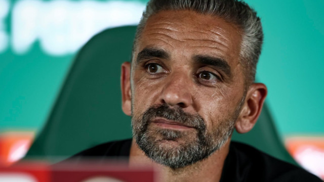 Suárez ilibado e o miúdo com