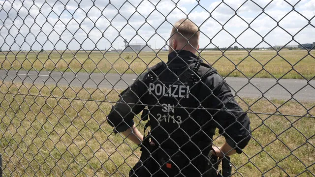 
                    Embaixada russa em Berlim chama drone em Leipzig 