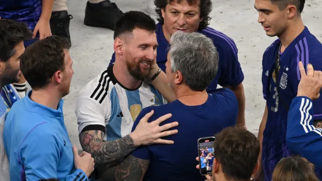 
                    Morreu Jorge Messi, pai de Lionel Messi, após doença prolongada
                