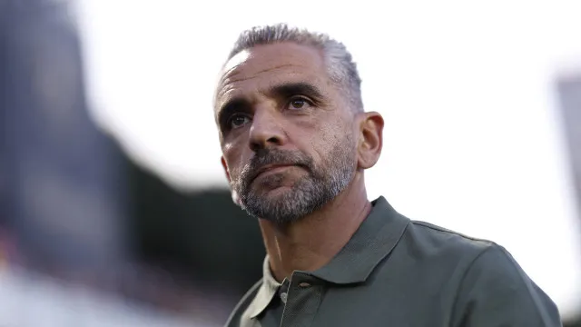 
                    Vítor Pereira, Martínez… Sporting discute Rui Borges e eles estão livres
                