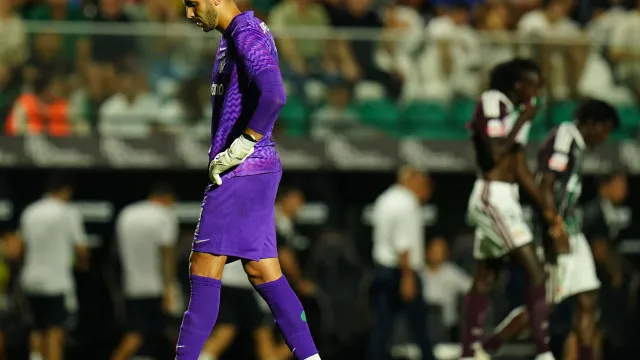 Alerta na baliza do Sporting. Rui Silva luta contra o 'sÃndrome AdÃ¡n'