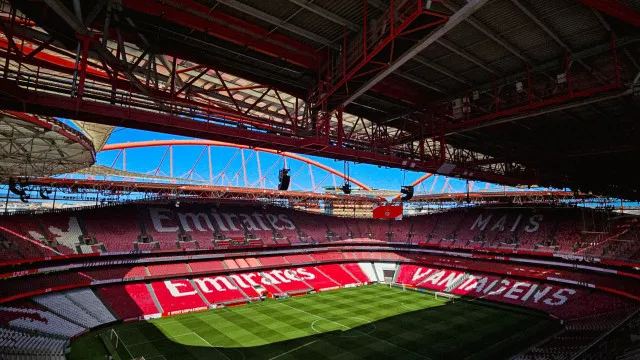 
                    EM DIRETO: Benfica defronta Aarhus rumo ao objetivo da Liga Europa
                