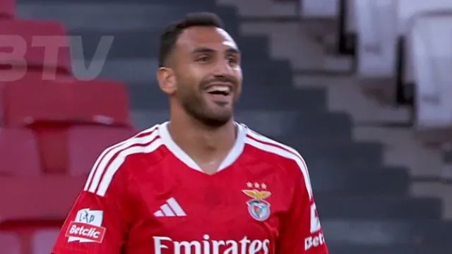 
                    Pavlidis de pé quente. Benfica quebrou assim o nulo com o Académico
                