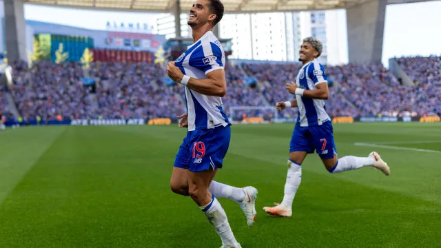 Santa Clara e Nacional fecham ronda de triunfo do FC Porto... e deslizes