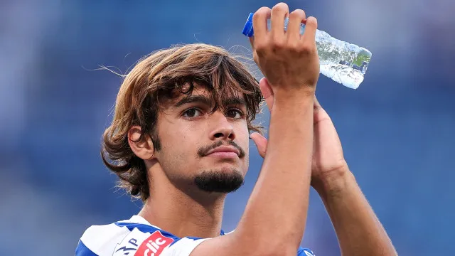 FC Porto rejeita oferta da AS Roma por Rodrigo Mora. O que pede AVB