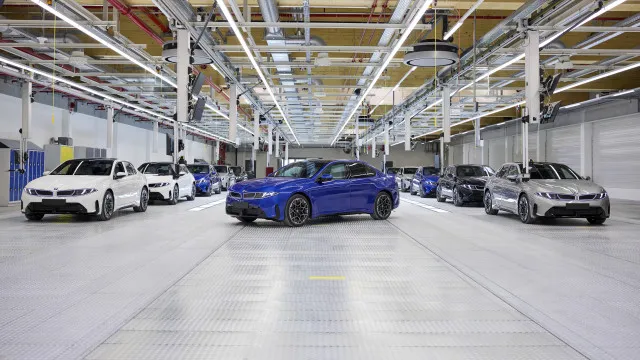 InÃcio de "nova era" em Munique. Novo BMW i3 jÃ¡ estÃ¡ a ser produzido