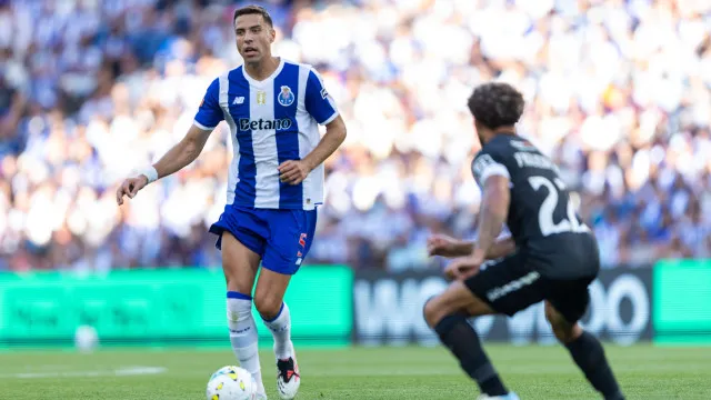 
                    Bednarek faz revelação chocante: 