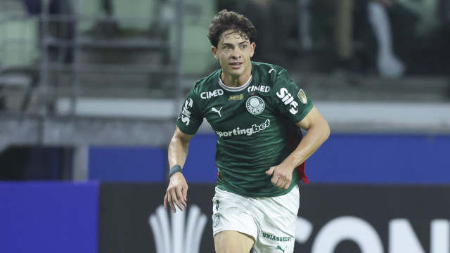 Napoli mira Agustín Giay, do Palmeiras, com multa de R$ 508 milhões